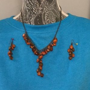 WOOD RUST/TAN BEADS NECKLACE & EARRINGS 🌻